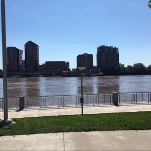 Meet your Posher, Dylan